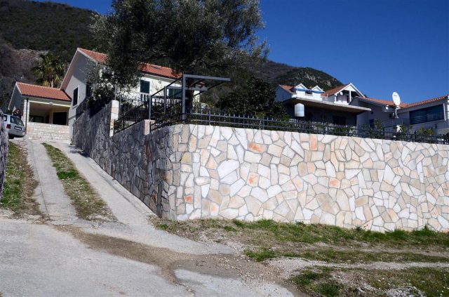 Vila Đenovići