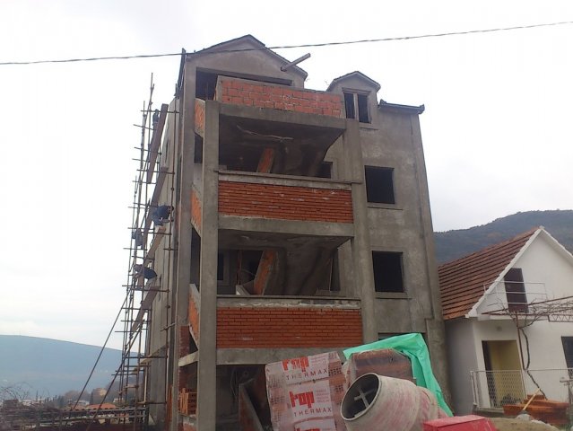 Zgrada u Bijeloj