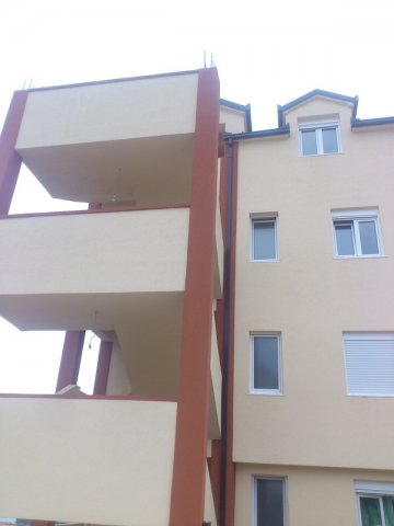 Zgrada u Bijeloj