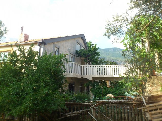 Kuca u Zelenici